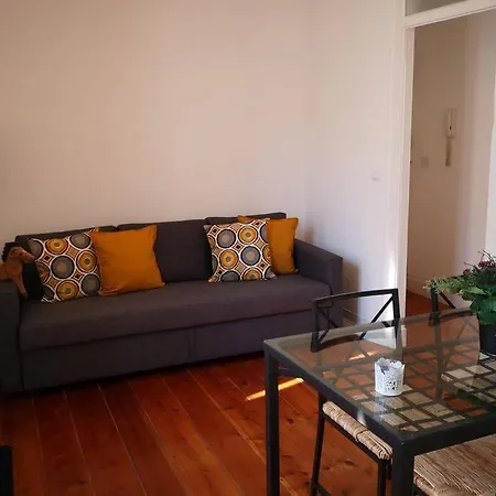 شقة Very Central Classis Apart 3 Bedrooms *