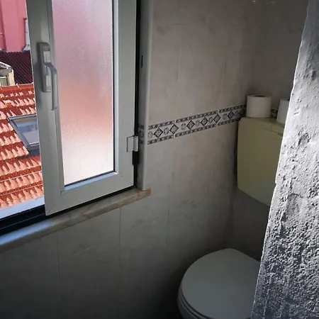 Very Central Classis Apart 3 Bedrooms شقة *