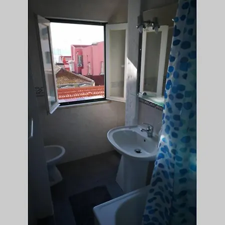 Very Central Classis Apart 3 Bedrooms شقة